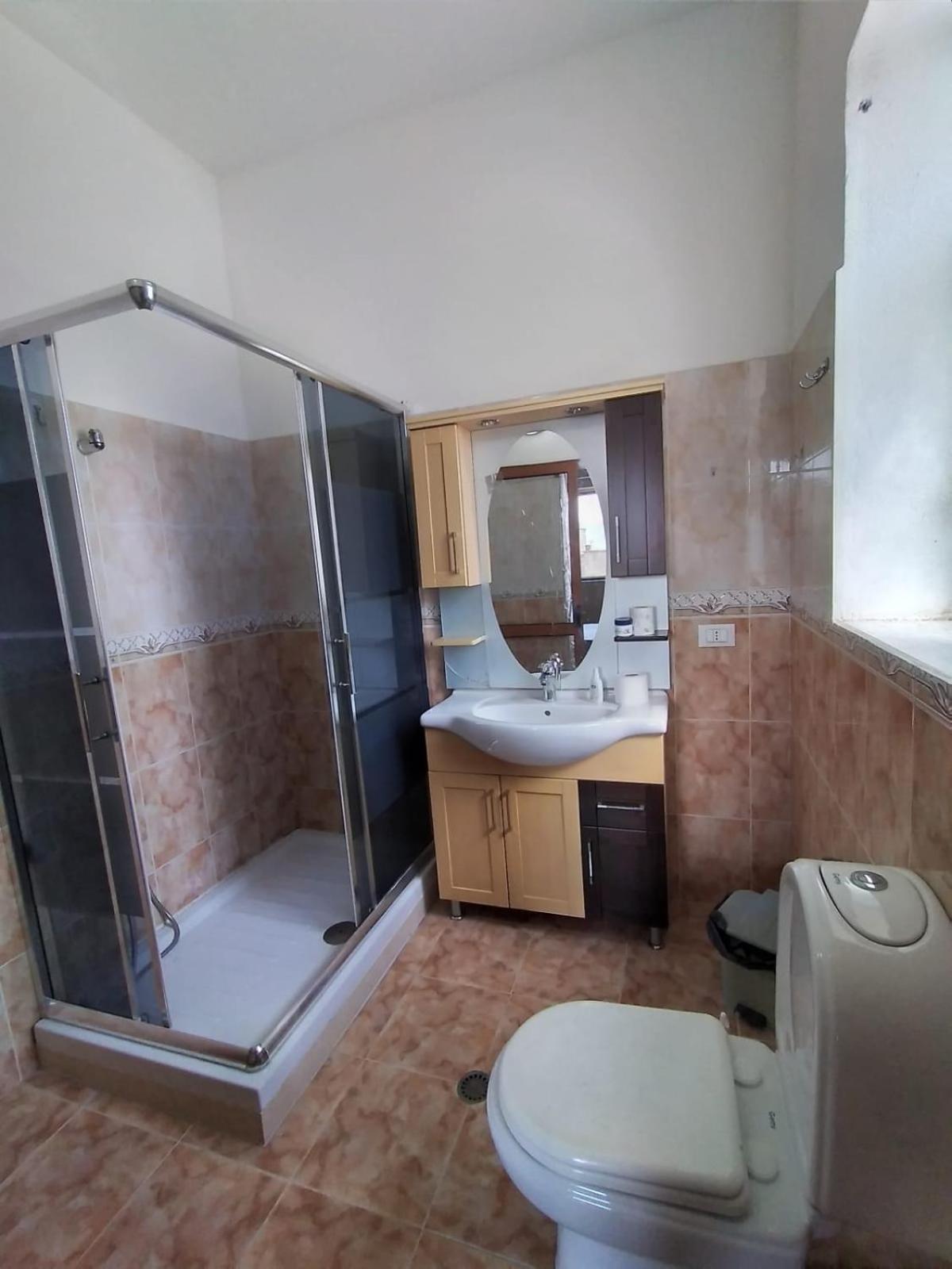 شكودر Our Way Guest House & Hostel الغرفة الصورة
