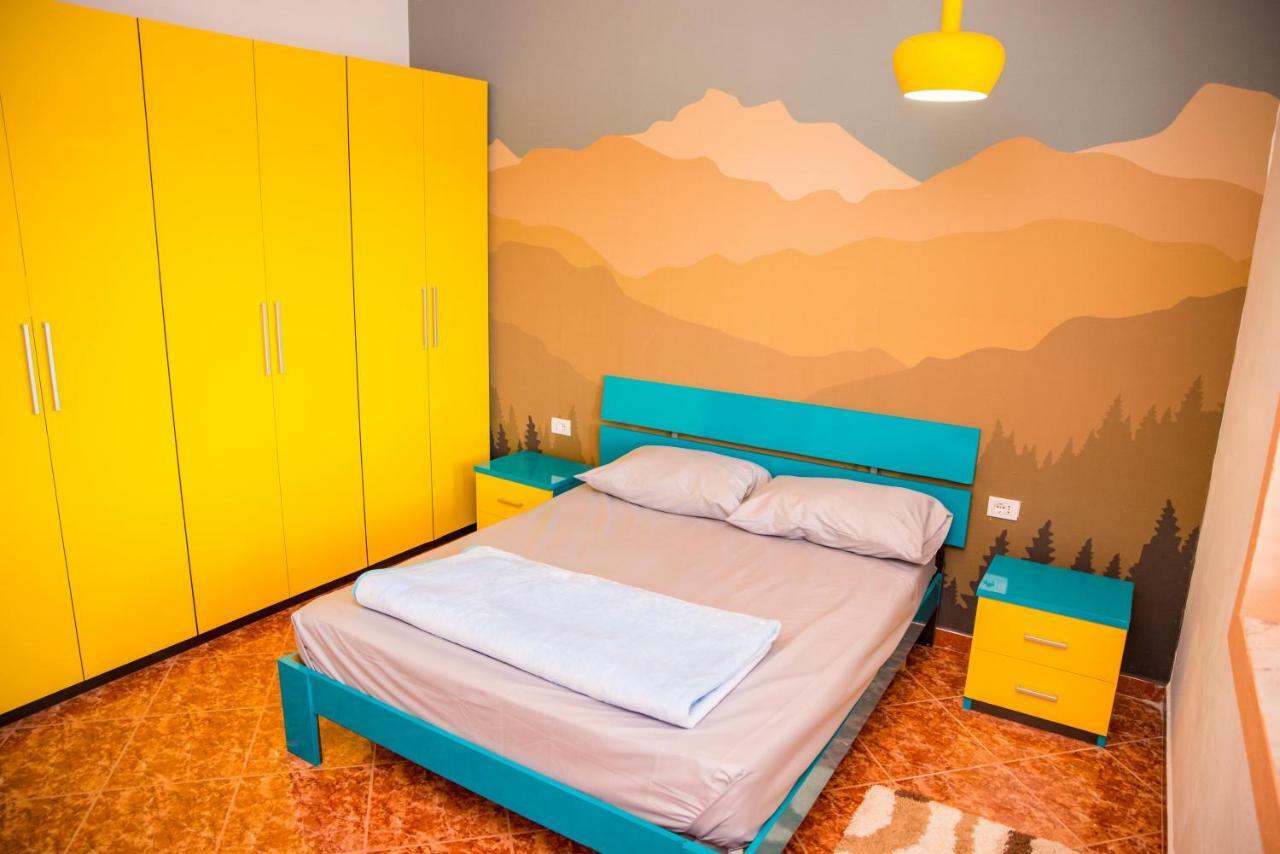 شكودر Our Way Guest House & Hostel المظهر الخارجي الصورة