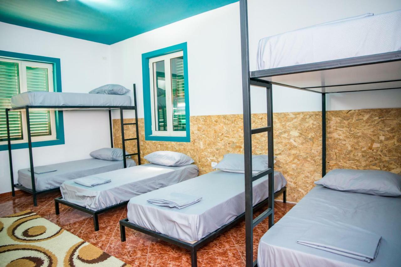 شكودر Our Way Guest House & Hostel المظهر الخارجي الصورة
