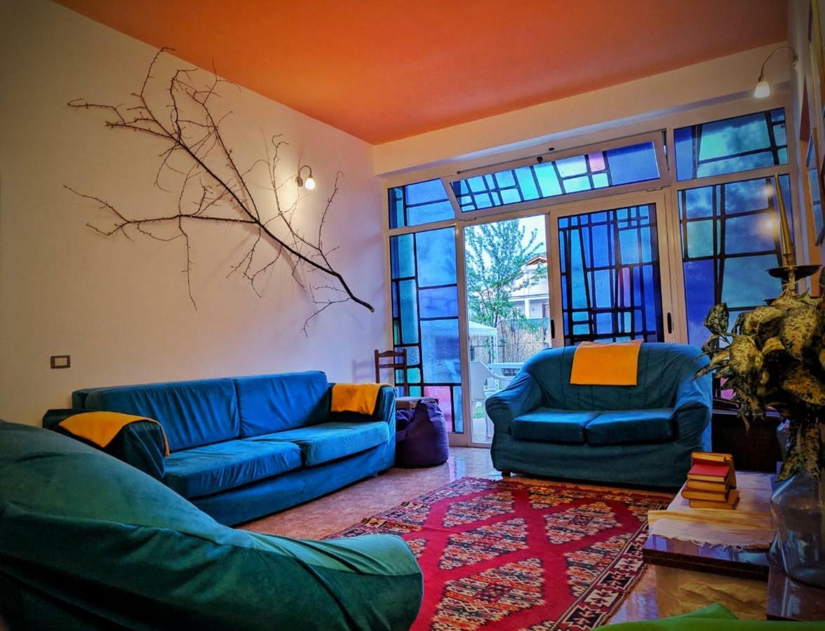 شكودر Our Way Guest House & Hostel المظهر الخارجي الصورة